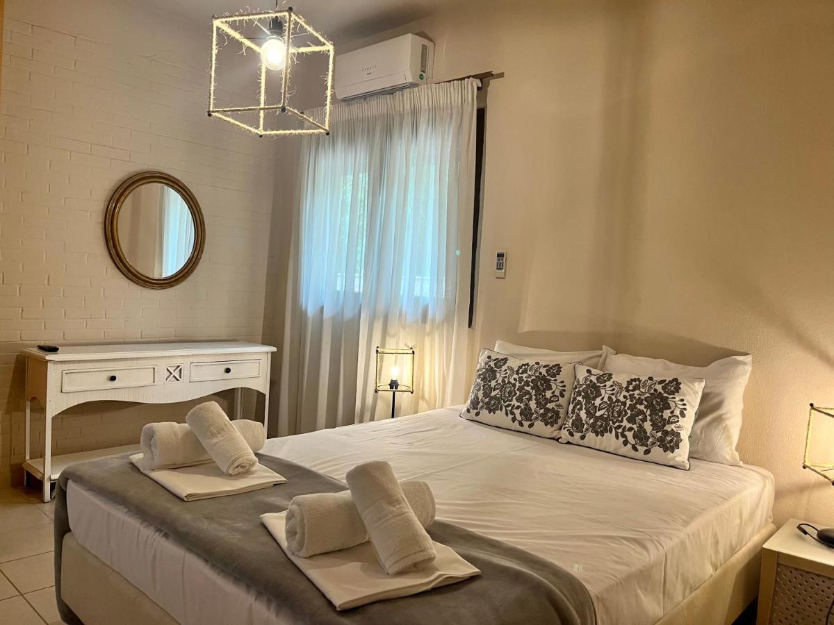 The Beach House - Apartments & Studios (Adults Only) Afytos Exterior photo