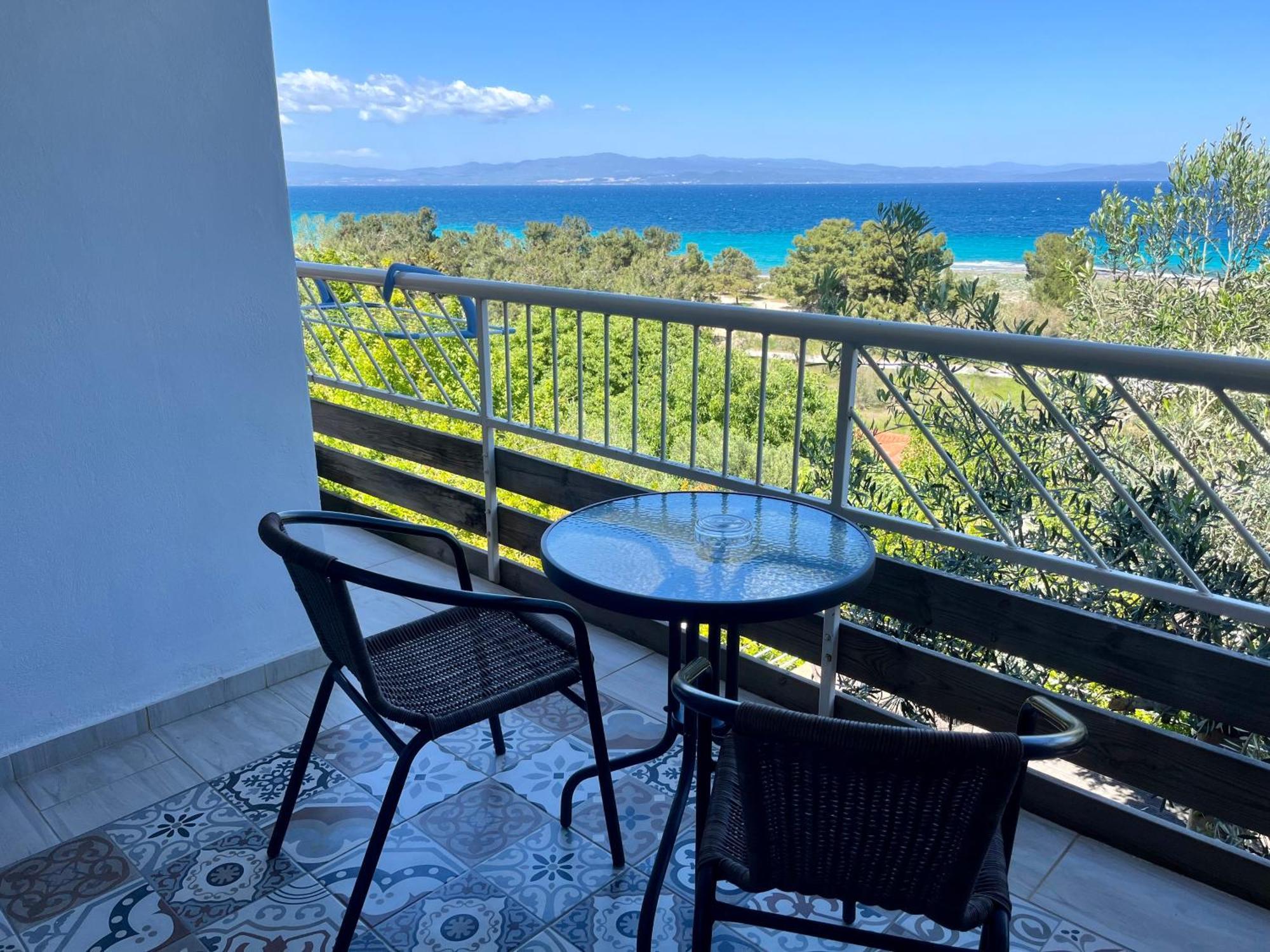 The Beach House - Apartments & Studios (Adults Only) Afytos Exterior photo